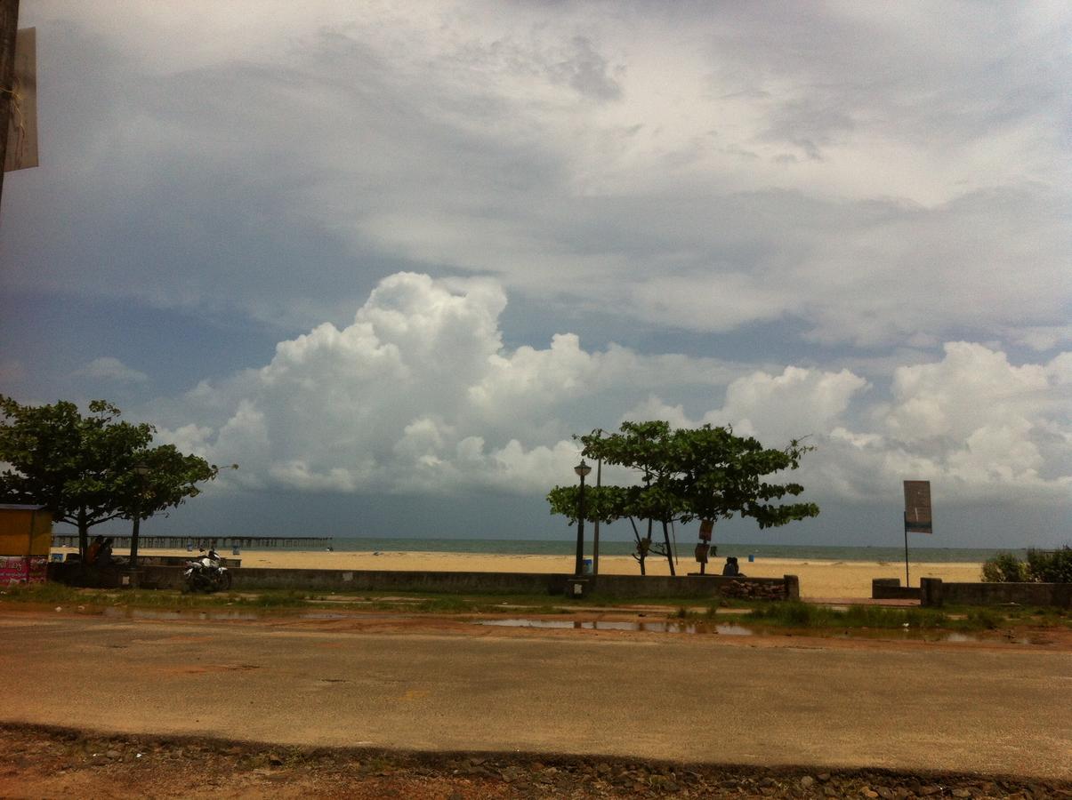Alappuzha Baywatch Beach Resort מראה חיצוני תמונה