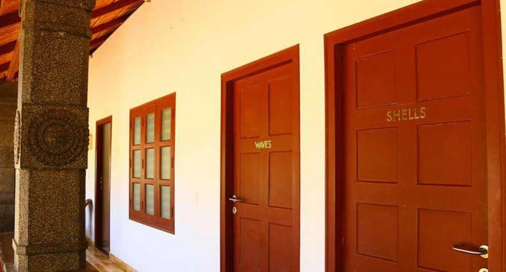 Alappuzha Baywatch Beach Resort מראה חיצוני תמונה