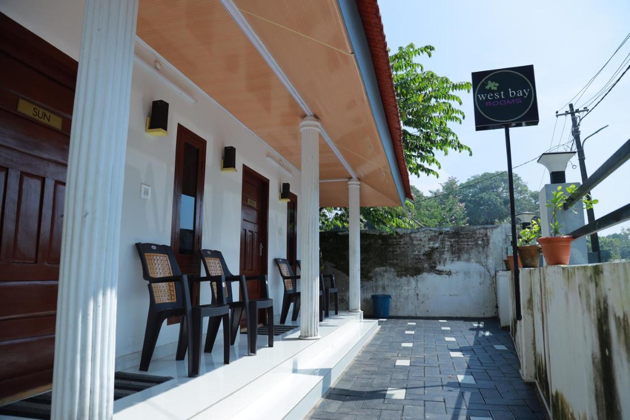 Alappuzha Baywatch Beach Resort מראה חיצוני תמונה